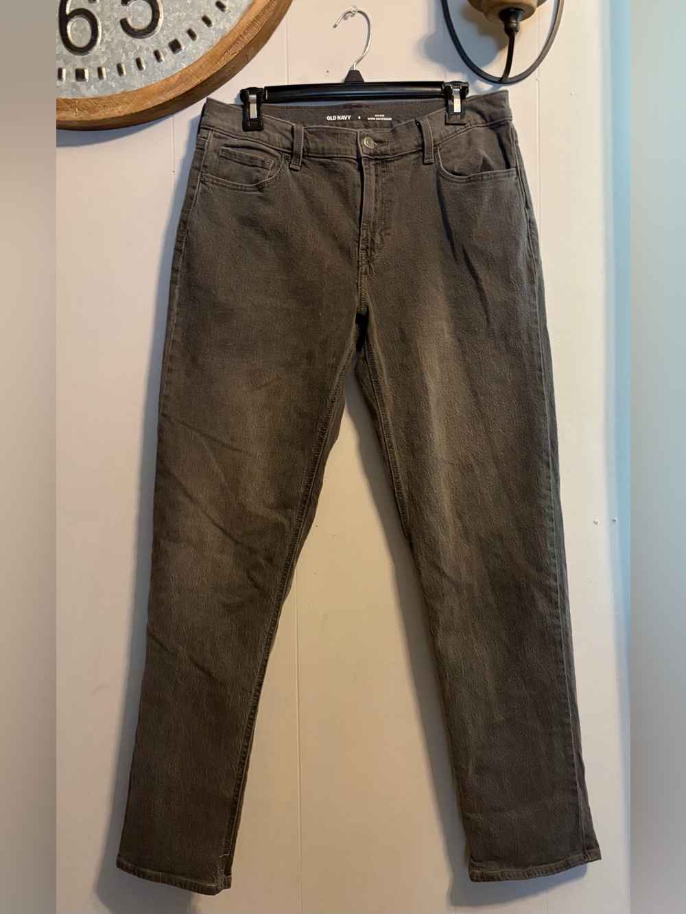 Old Navy Women’s Gray Straight Fit Jeans